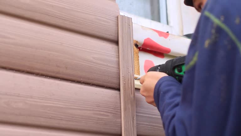 Best Residential Vinyl Siding Installation  in Magalia, CA